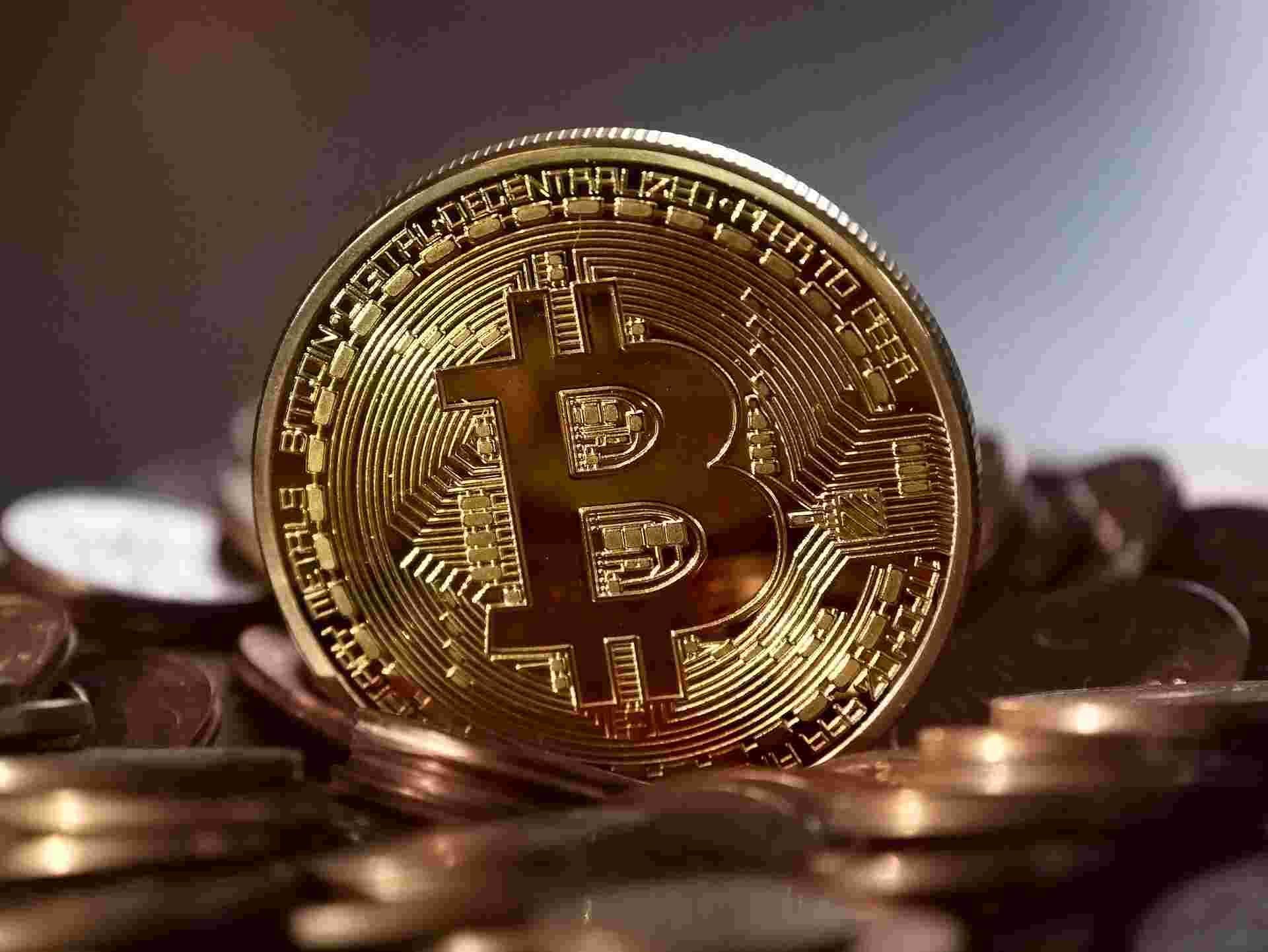 "Experts voorspellen: Bitcoin waarde kan stijgen tot 10 miljoen dollar"
